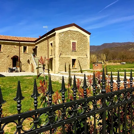 Agriturismo Podere Magaiana Farm stay Filattiera